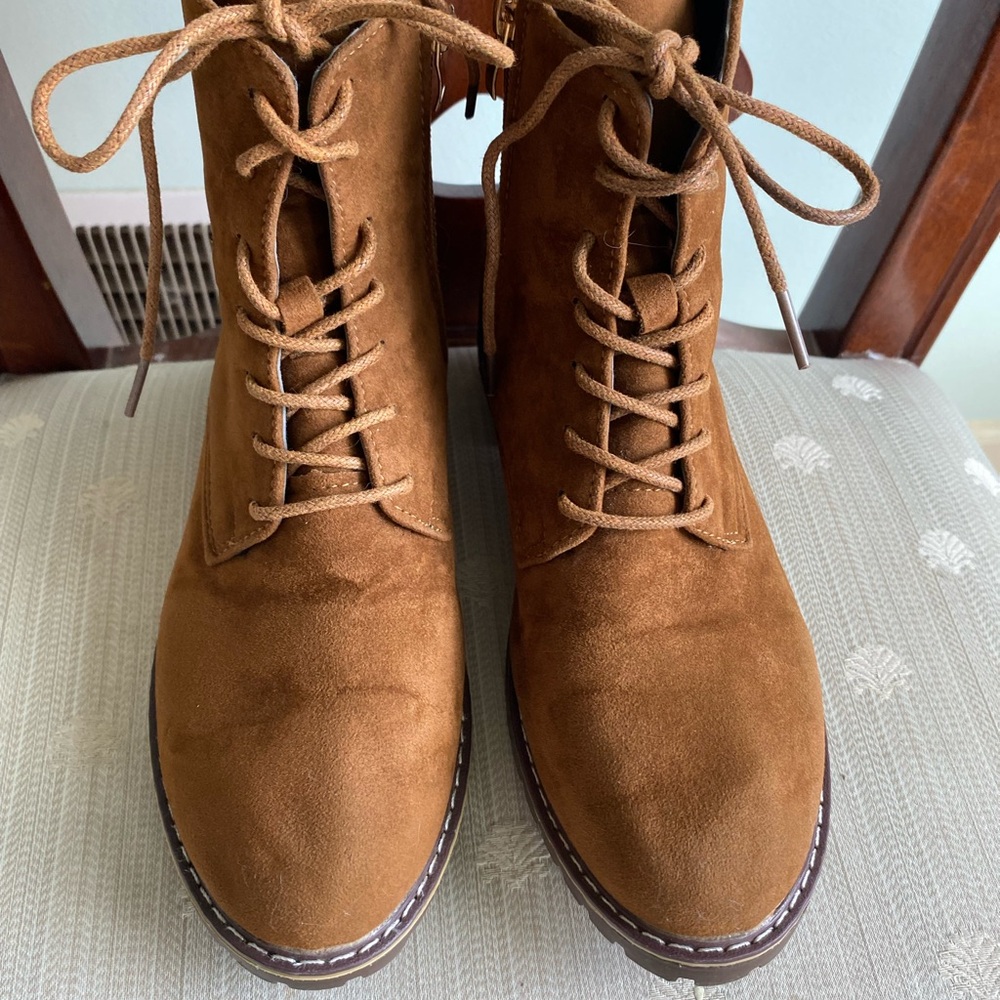 SHEIN EUC Brown Suede Ankle Boots - Picture 15 of 15